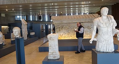 'Kesintisiz Destan Nöbeti'nde Homeros'un İlyada'sı okunuyor