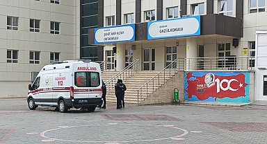 4 öğrenci, 'noodle'dan zehirlendikleri şüphesiyle hastaneye kaldırıldı