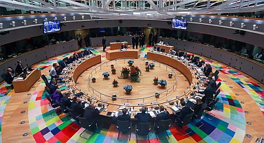 AB liderleri, Ukrayna için olağanüstü zirvede bir araya geliyor