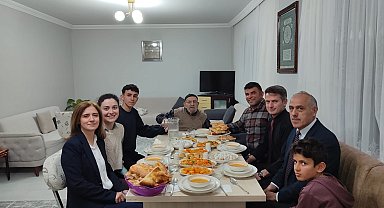 Aile Bakanlığı'ndan 81 ilde 4 kuşak bir arada yaşayan ailelerle iftar buluşması