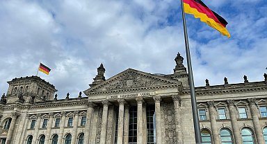 Almanya'da koalisyon görüşmeleri başlıyor