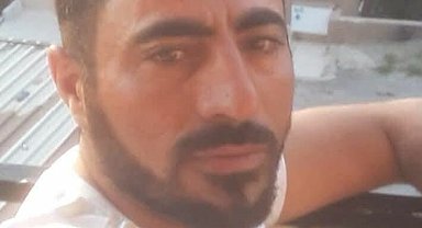 Annesiyle gördüğü kişiyi kamayla öldürdü