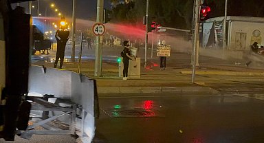 Antalya'da 'İmamoğlu' protestosunda göstericilere TOMA'lı müdahale; 15 gözaltı