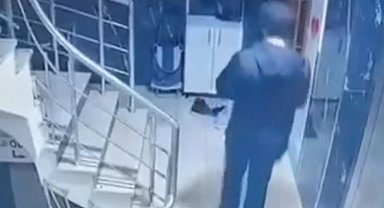 Apartmanda ayakkabı hırsızlığı kamerada