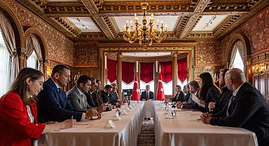 Bakan Fidan, ABD'de Suriye-Amerikan Toplumu temsilcilerini kabul etti