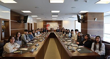 Bakan Göktaş, Azerbaycan'dan gelen şehit çocuklarıyla buluştu