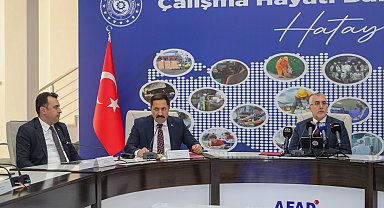 Bakan Işıkhan Hatay'da