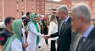 Bakan Memişoğlu, hekimlerin tıp bayramını kutladı