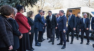 Bakan Tekin: Uygun olan okullarımızın bahçesine spor salonu yapılacak