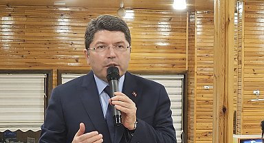 Bakan Tunç: Şehit ailelerimizi üzecek hiçbir adım atmayız