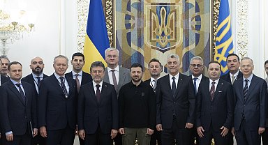 Bakan Yumaklı ve Bakan Bolat, Ukrayna Devlet Başkanı Zelenskiy ile bir araya geldi