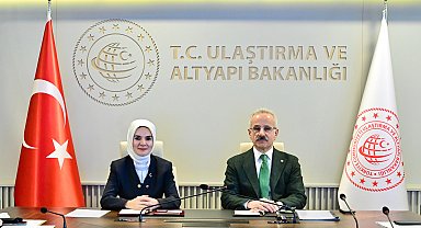 Bakanlar Göktaş ve Uraloğlu'ndan 'dijital güvenlik' toplantısı