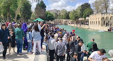 Balıklıgöl'e ziyaretçi akını