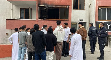 Bayram namazına giden yabancı uyruklu öğrencilerin evinde yangın çıktı
