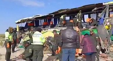 Bolivya'da otobüs kazası: 37 ölü, 39 yaralı