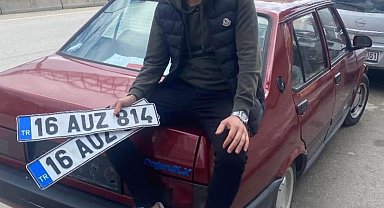 Bursa'da otomobil, kamyona çarptı: 1 ölü, 2 yaralı