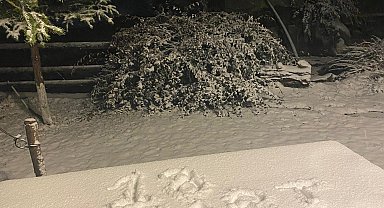 Bursa'nın yüksek kesimlerinde kar yağışı etkili oldu