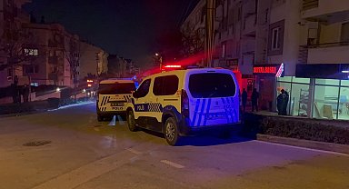 Cadde üzerinde karşılaştığı husumetlisini tabancayla yaralayıp, kaçtı