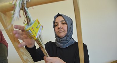 Çağın stresini 'çağlar öncesi' dokuma yöntemi ile atıyorlar
