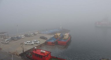 Çanakkale Boğazı'nda gemi trafiği, sis nedeniyle askıya alındı