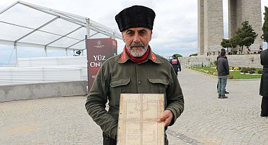 Çanakkale Deniz Zaferi'nin 110'uncu yılı kutlamaları; altın madalyalı bayrak göndere çekildi