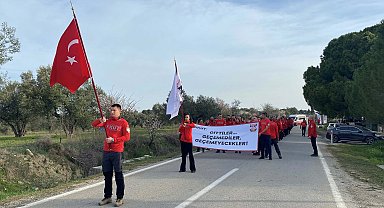 Çanakkale'de AKUT'tan '18 Mart' yürüyüşü