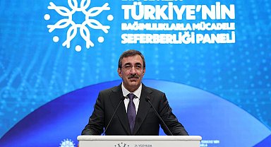 Cevdet Yılmaz: Toplumun huzurunu koruyacaksak hukuk içinde olmamız lazım