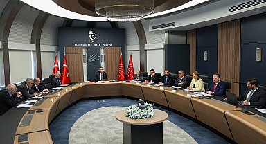 CHP Genel Başkanı Özel, partisinin dış politika toplantısına başkanlık etti