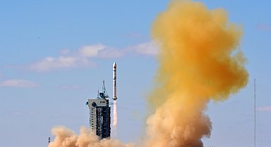 Çin uzaya iki yeni yeni uydu gönderdi