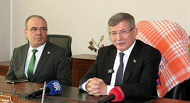 Davutoğlu: Türkiye'de gerçek anlamda siyasi ahlak devrimi şart