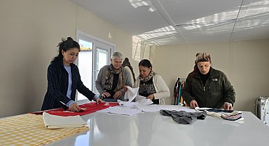 Depremden sonra meslek öğrenen kadınlar, dernek kurup atölye açtı