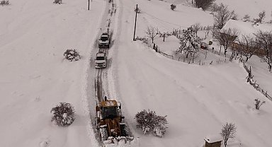 Erzincan'da 524 köy yolu kardan kapalı