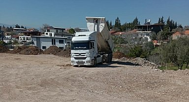 Eski kurşun fabrikasının atıkları izinsiz döküldü, belediye fotoğraflarla belgeledi