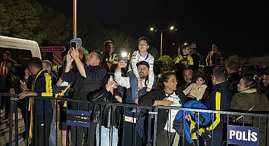 Fenerbahçe'ye Bodrum'da coşkulu karşılama