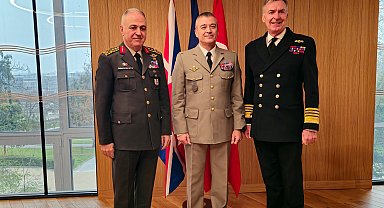 Genelkurmay Başkanı Orgeneral Gürak, Paris Savunma ve Güvenlik Forumu'na katıldı