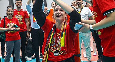 Göztepe'de Helena'ya operasyon