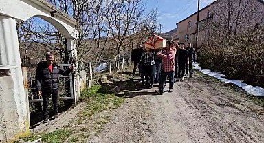 Gülnur ile onu öldürüp intihar eden eski eşi toprağa verildi