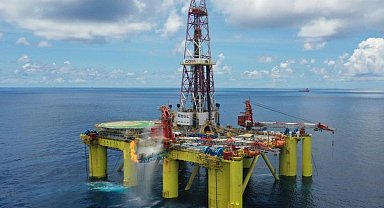 Güney Çin Denizi'nde büyük petrol sahası keşfedildi