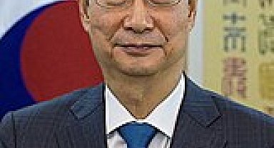 Güney Kore Anayasa Mahkemesi, Başbakan Han Duck-soo'nun azil kararını bozdu