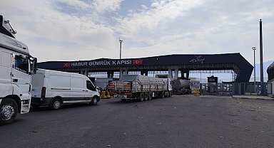 Habur Sınır Kapısı'nda araç kuyruğu