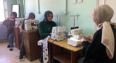 İhtiyaç sahibi çocukların bayramlıkları kursiyerlerinden