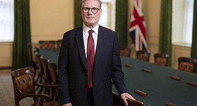 İngiltere Başbakanı Starmer, Trump ve Macron ile telefonda görüştü