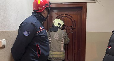 İstanbul - Avcılar'da babası öldü, annesi kalp krizi geçirdi; kendisi baygın halde bulundu