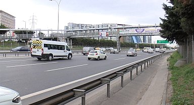 İstanbul- Bahçelievler'de sürücü ve yayalara pankart sürprizi