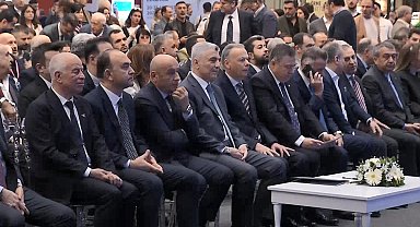 İstanbul - Bakan Bolat: Tekstil ihracatında 1 milyar 570 milyon doları 2 ayda aştık