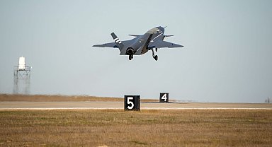 İstanbul - Bayraktar Kızılelma uçuş testlerine devam ediyor