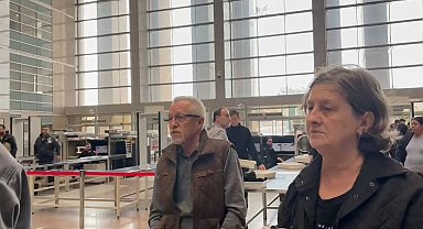 İstanbul- Ece Gürel'in annesi ve babası İstanbul Adalet Sarayı'na geldi-1