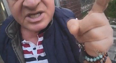 İstanbul - Esenyurt'ta motokuryeye 'Kaskını çıkaracaksın' tehdidi; o anlar kamerada