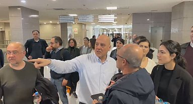 İstanbul - Gazeteci İsmail Saymaz adliyeye sevk edildi Ek görüntü