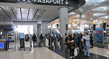 İstanbul - İstanbul Havalimanı'nda bayram yoğunluğu; bin 538 uçuş gerçekleştirilecek